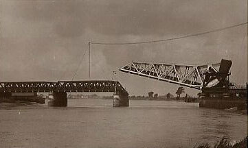 Keadby Bridge open